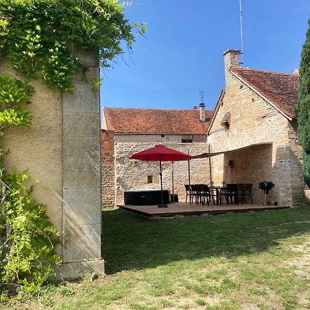Le Presbytere - Touillon, Jacuzzi, 4 Chambres Pour 10 מראה חיצוני תמונה