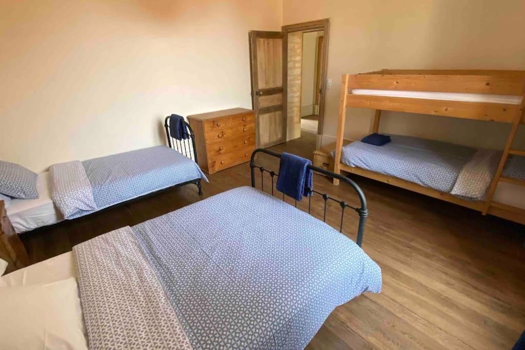 Le Presbytere - Touillon, Jacuzzi, 4 Chambres Pour 10 מראה חיצוני תמונה